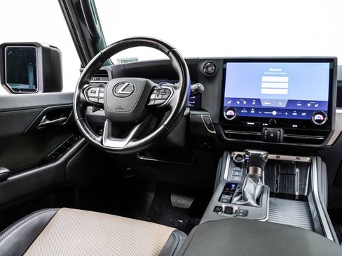 Used 2024 Lexus GX 550 AWD/4WD image 23
