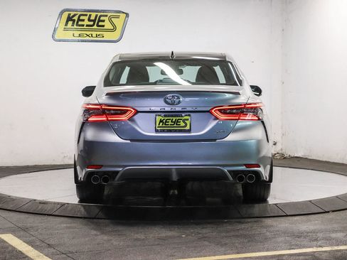 Used 2024 Toyota Camry XSE FWD image 3