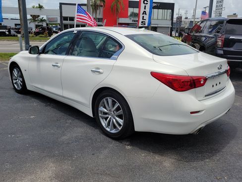 Used 2015 INFINITI Q50 w/ Moonroof Package RWD image 6
