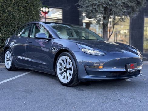 Used 2022 Tesla Model 3 Long Range image 5