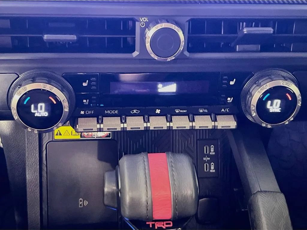 Used 2024 Toyota Tacoma TRD Pro AWD/4WD image 17