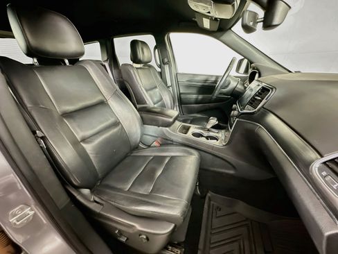 Used 2019 Jeep Grand Cherokee Limited RWD image 31