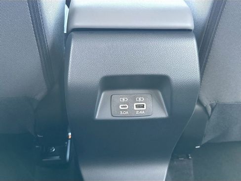 Certified 2025 Subaru Crosstrek 2.0i Premium image 35