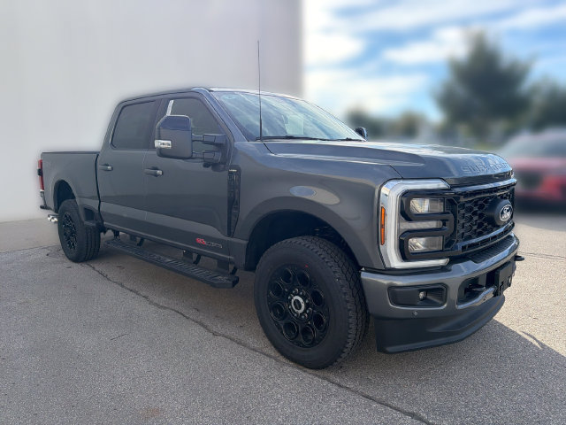 New 2027 Ford F350 Lariat w/ Black Appearance Package AWD/4WD image 2