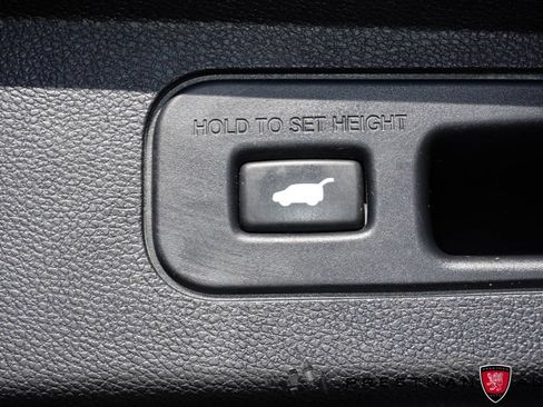 Used 2025 Honda Odyssey Touring image 11