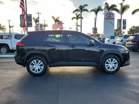 Used 2024 Toyota Corolla Cross L FWD image 13