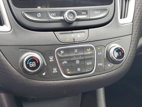 Used 2025 Chevrolet Malibu LT image 16