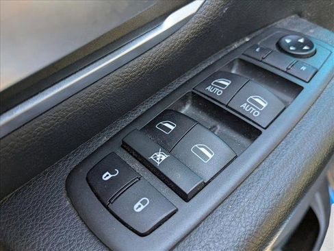 Used 2021 RAM 1500 Big Horn image 10