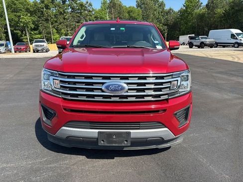 Used 2020 Ford Expedition XLT w/ Equipment Group 202A image 2
