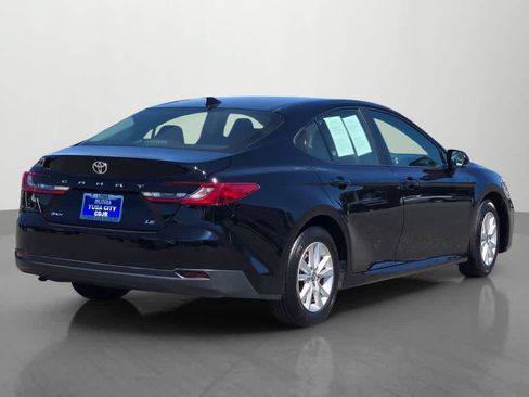 Used 2025 Toyota Camry LE FWD image 6