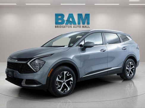 Used 2024 Kia Sportage EX AWD/4WD image 3