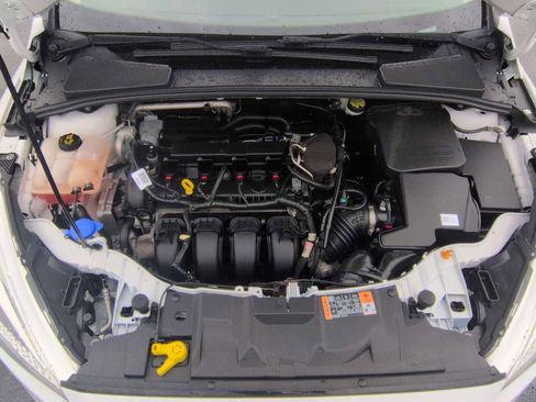 Used 2015 Ford Focus SE image 15