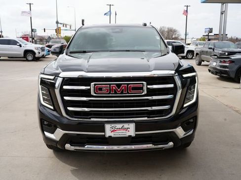 Used 2025 GMC Yukon Elevation w/ Elevation Premium Package AWD/4WD image 35