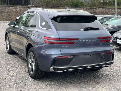 New 2026 Genesis GV70 2.5T Select AWD/4WD image 3