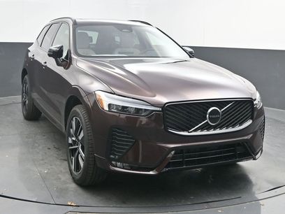 New 2026 Volvo XC60 B5 Core w/ Climate Package