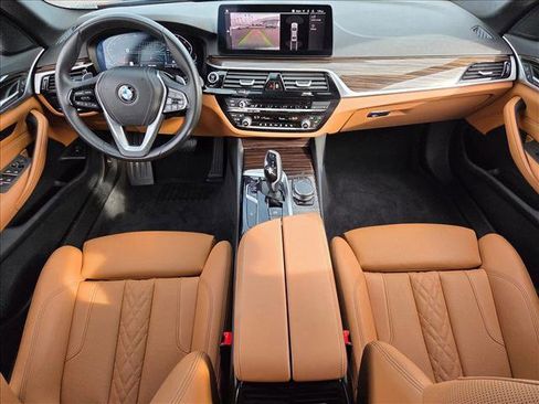 Used 2023 BMW 530i w/ Convenience Package image 18