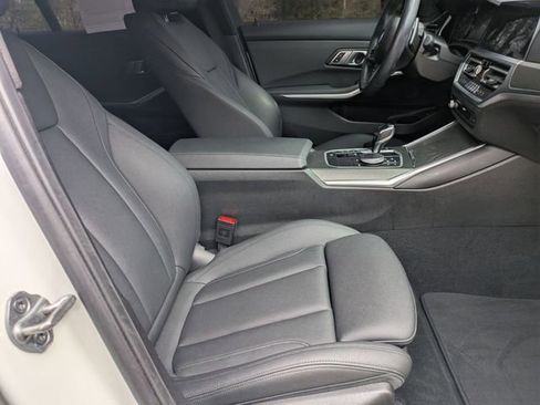 Used 2021 BMW 330i 330i w/ M Sport Package image 28