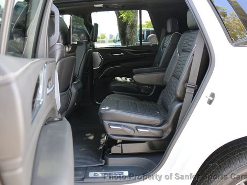 Used 2023 Cadillac Escalade V AWD/4WD image 32
