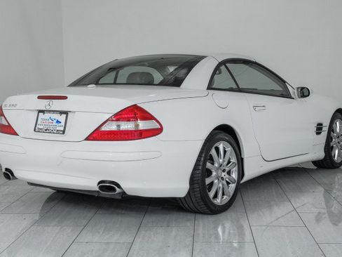 Used 2008 Mercedes-Benz SL 550 image 6