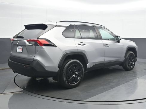 Used 2020 Toyota RAV4 LE w/ All Weather Liner Package AWD/4WD image 6