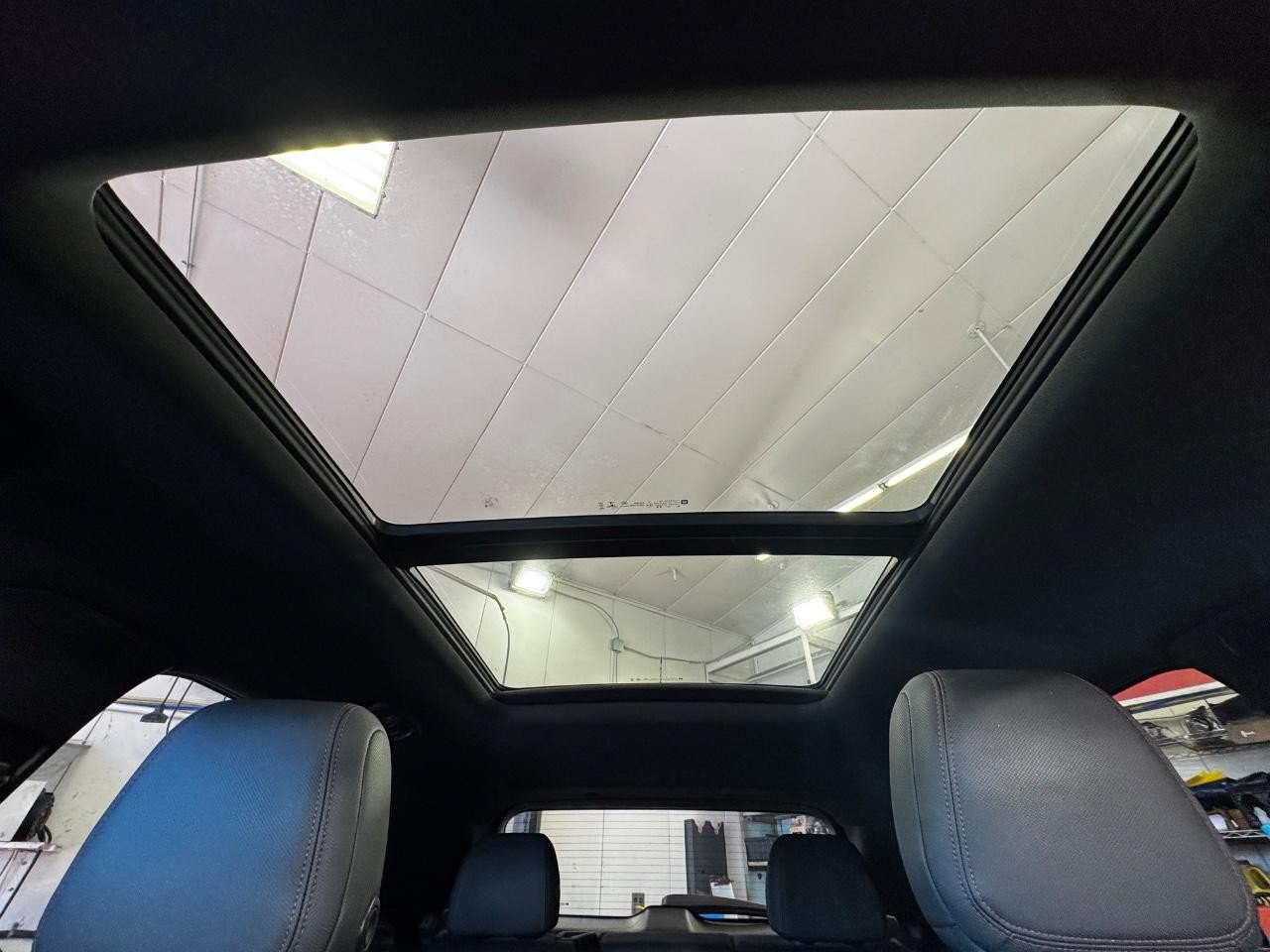 Used 2021 Chevrolet TrailBlazer RS w/ Sun and Liftgate Package FWD image 27