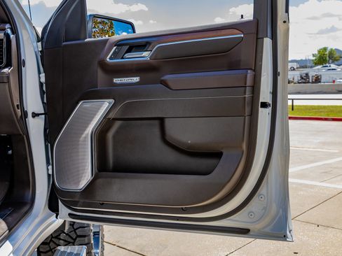 Used 2025 GMC Sierra 1500 Denali w/ Denali Reserve Package image 37