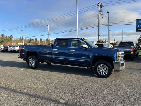 Used 2019 Chevrolet Silverado 2500 LTZ w/ LTZ Plus Package image 7