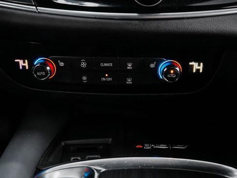 Used 2023 Buick Enclave Essence w/ Experience Buick Package image 19