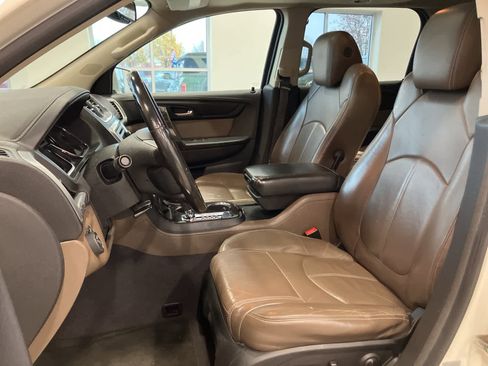 Used 2013 GMC Acadia SLT image 12