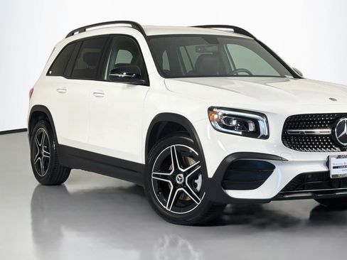 Used 2023 Mercedes-Benz GLB 250 image 14