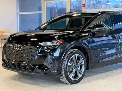 Used 2024 Audi Q4 e-tron Prestige w/ Black Optic Package image 3