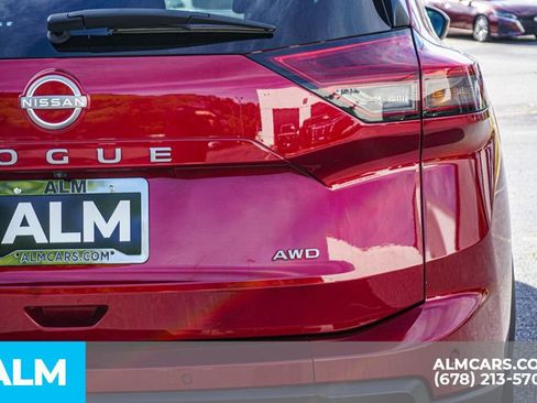 Used 2024 Nissan Rogue S AWD/4WD image 13