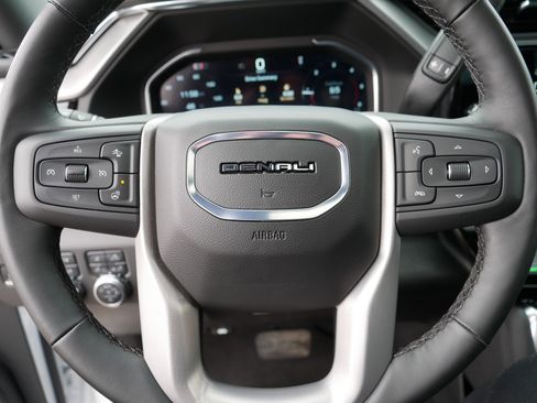 Used 2025 GMC Sierra 3500 Denali w/ Denali Reserve Package image 25