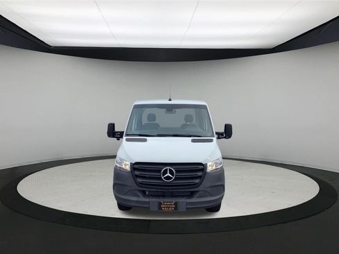 Used 2024 Mercedes-Benz Sprinter 3500 image 3