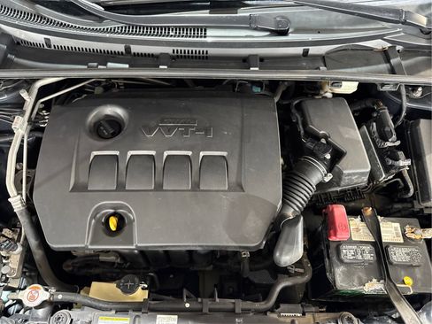 Used 2018 Toyota Corolla LE FWD image 22