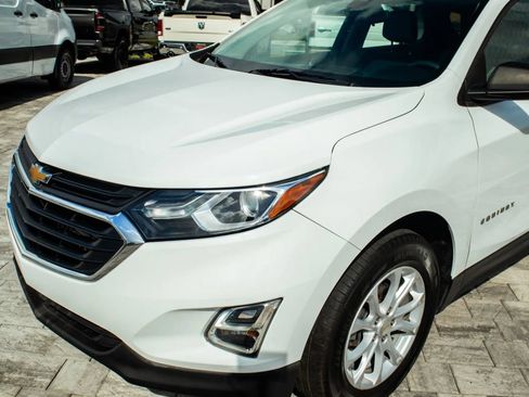 Used 2020 Chevrolet Equinox LS FWD image 11
