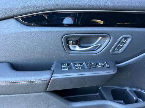 New 2025 Honda Pilot TrailSport image 10