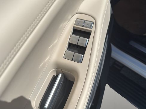 New 2027 Lincoln Navigator Reserve RWD image 11