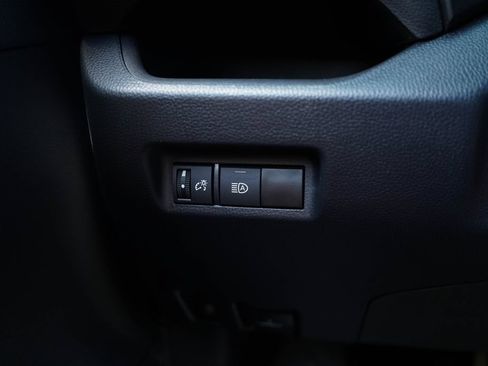 Used 2023 Toyota RAV4 LE AWD/4WD image 30