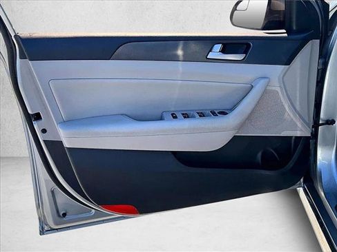 Used 2017 Hyundai Sonata Sport w/ Value Edition Package 02 image 15