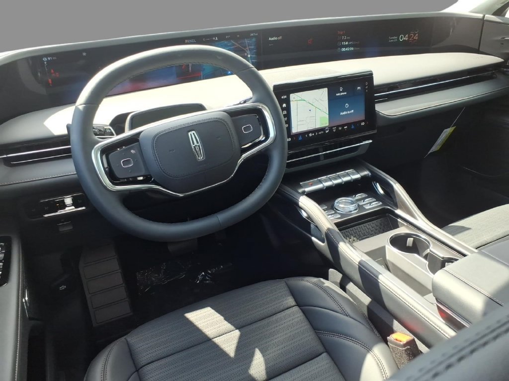 New 2026 Lincoln Nautilus Reserve w/ Jet Appearance Package AWD/4WD image 6
