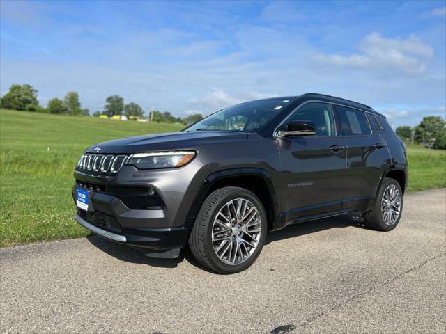 Certified 2022 Jeep Compass Limited w/ Elite Group AWD/4WD image 1