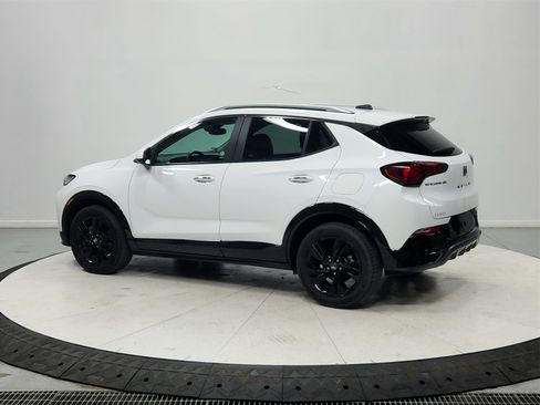 Used 2024 Buick Encore GX Sport Touring w/ Comfort Package image 6