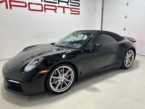 Used 2023 Porsche 911 Carrera S image 2