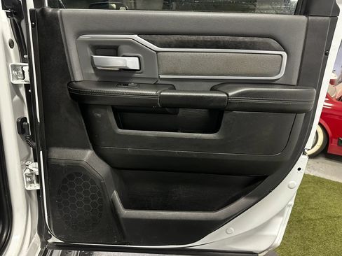 Used 2022 RAM 2500 Big Horn AWD/4WD image 20