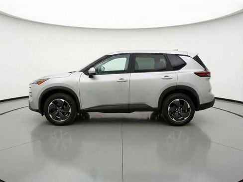 Used 2025 Nissan Rogue SV FWD image 5