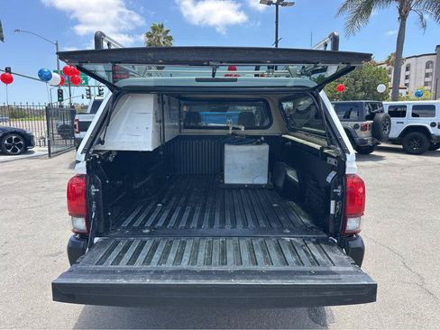 Used 2022 Toyota Tacoma SR RWD image 36