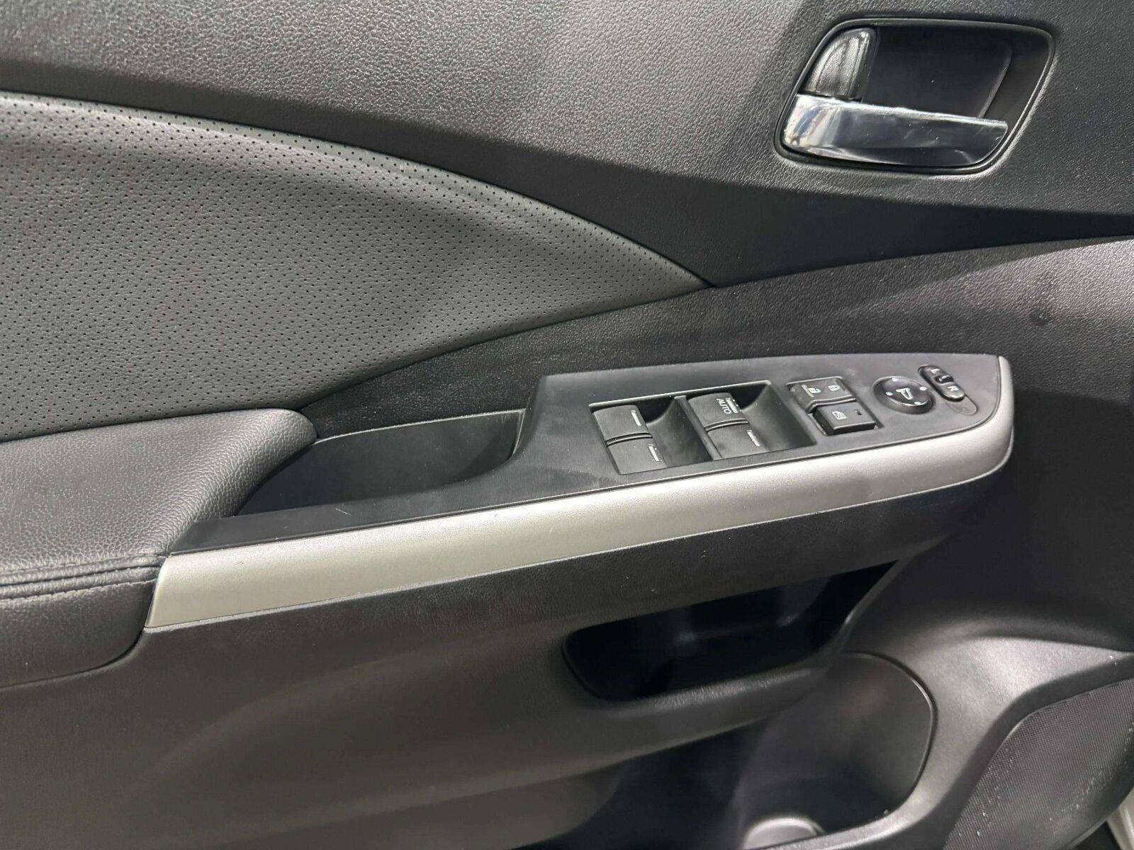 Used 2016 Honda CR-V EX-L image 17