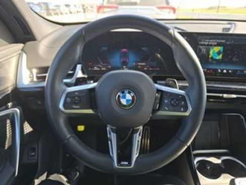 Used 2025 BMW X2 xDrive28i image 4