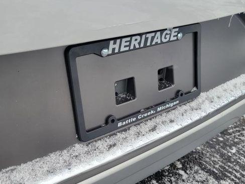 Used 2023 Buick Encore GX Essence w/ Experience Buick Package image 25